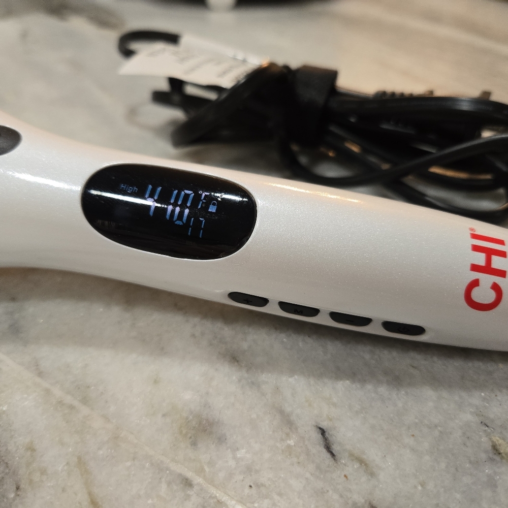 CHI Spin N Curl CA2318 - Rotating Curler 1" White/Gold, Ceramic - Picture 2 of 8